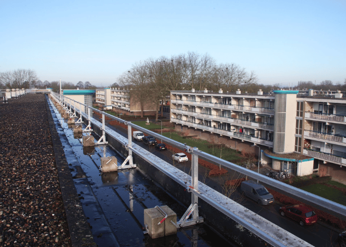 Weijers Platte Daken en Elro Duurzame Daken voor Carefos samen plat dak verduurzamen